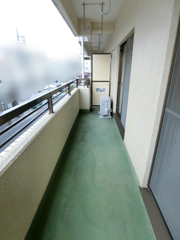 バルコニー　図面と現状に相違がある場合には現状を優先