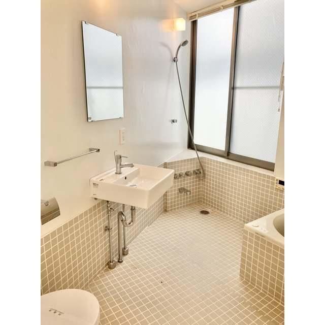 洗面設備　広い洗面スペース