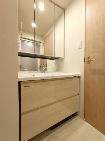 洗面設備　別間取り参考写真