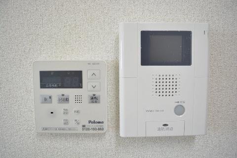 セキュリティ　カメラ付インターホン（イメージ）