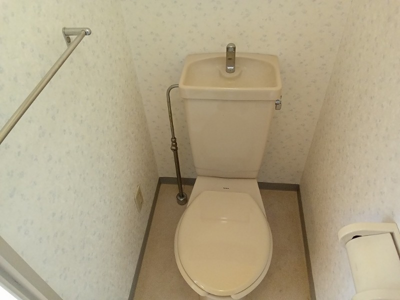 トイレ　トイレ