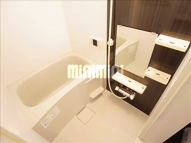 バス・シャワールーム　お問い合わせはミニミニ徳重店へ。