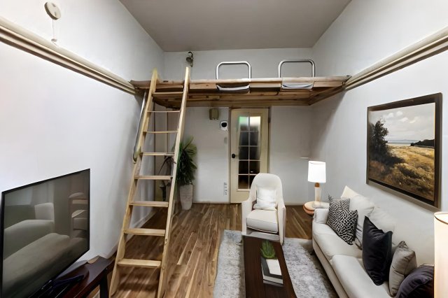 居室・リビング　写真・家具はイメージです。家具付きではありません。(T-Ho