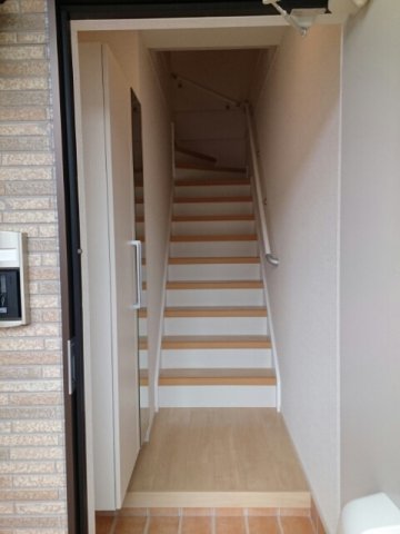 玄関　シンプルで使いやすい玄関です