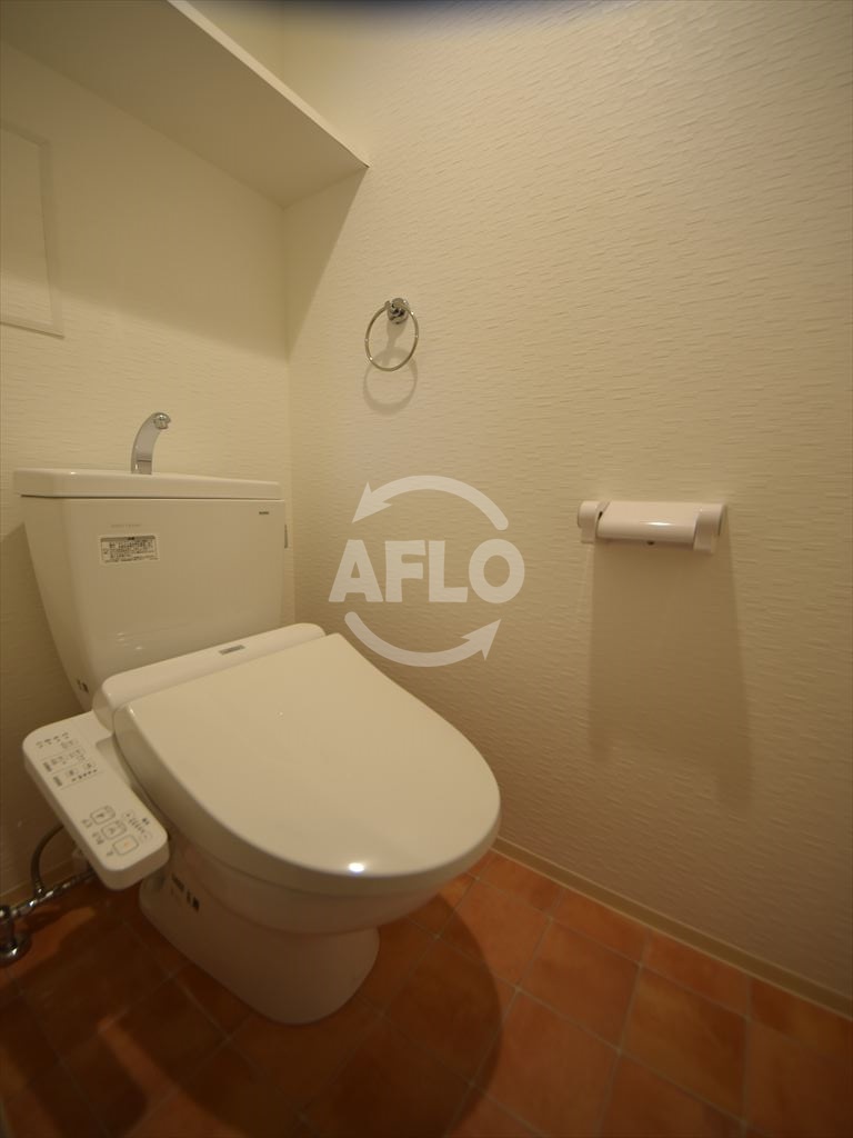 トイレ　グランパシフィック長橋　温水洗浄便座付き