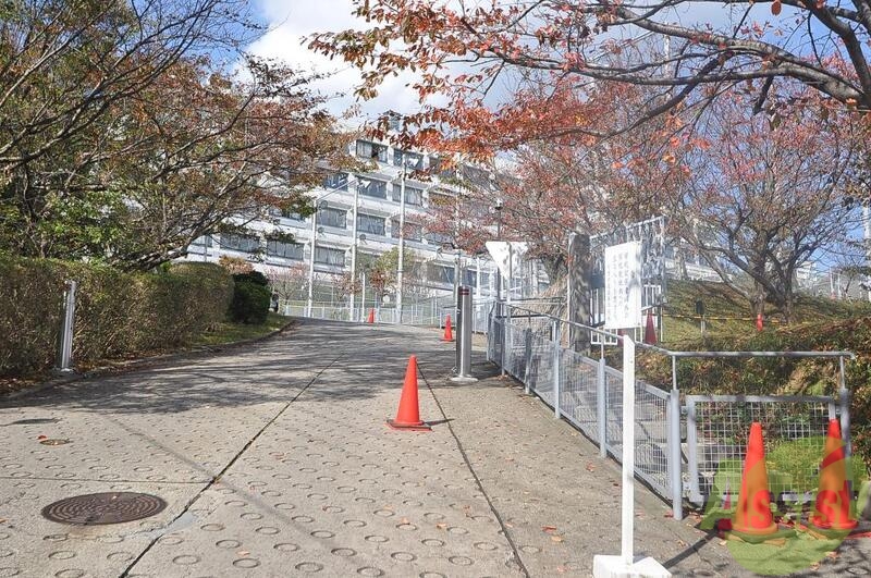 中学校　須磨学園高等学校・中学校（中学校）まで481m