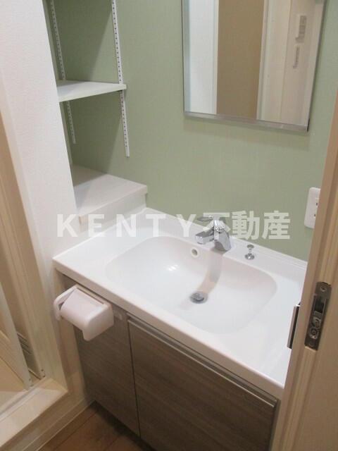 洗面設備　広い洗面スペース