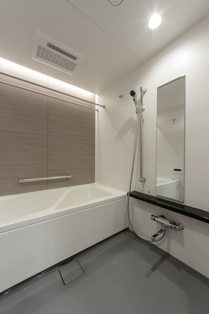 バス・シャワールーム　※写真は同タイプ住戸です。