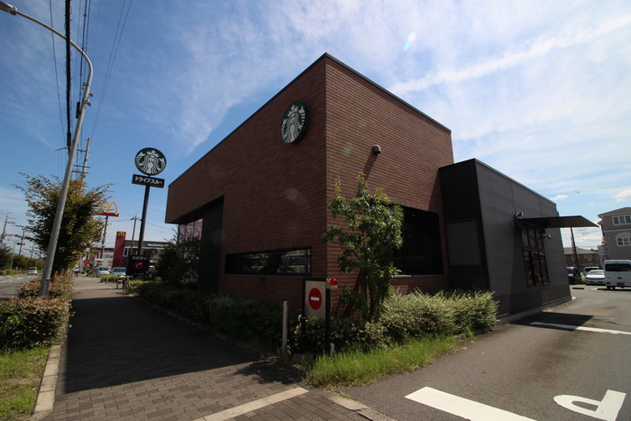 飲食店　スターバックス茨木真砂店（飲食店）まで50m