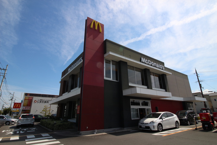 飲食店　マクドナルド茨木真砂店（飲食店）まで50m