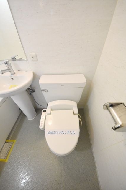 トイレ　※別室参考写真