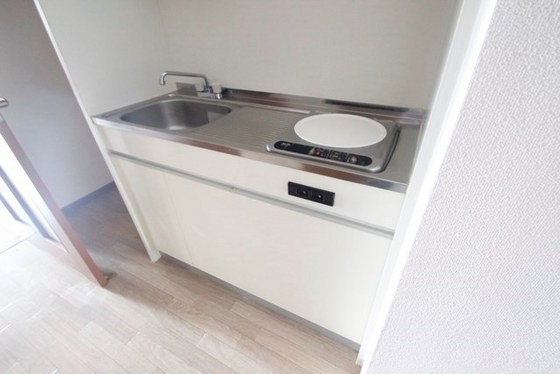 キッチン　※別部屋の写真です