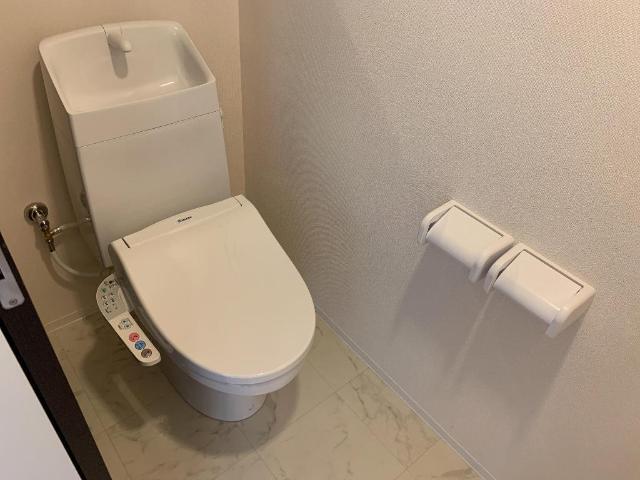 トイレ　シャワー付トイレ