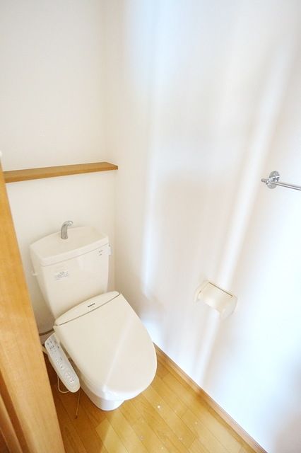 トイレ　別部屋参考写真です