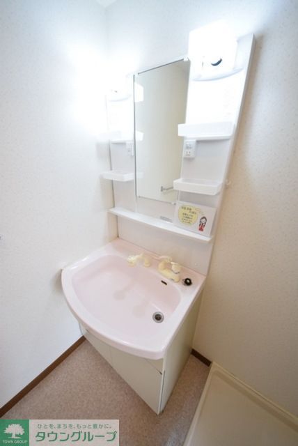 洗面設備　シャンプードレッサー付き