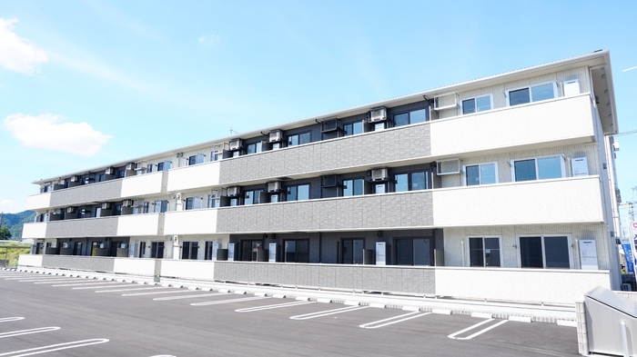 建物外観　建物外観を気になさる方へ、見た目の良い物件です