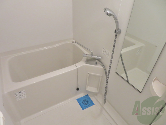 バス・シャワールーム　疲れた時は湯ぶねにつかってくださいね～。