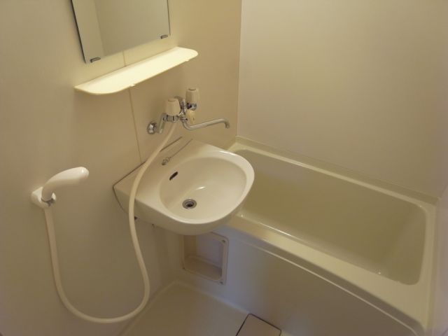 バス・シャワールーム　浴室