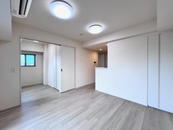 居室・リビング　エレベータ