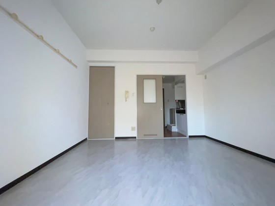 居室・リビング　※別部屋の写真です