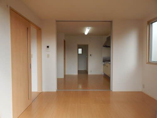 居室・リビング　居間