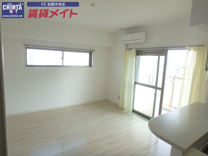 居室・リビング　別部屋参考写真です。