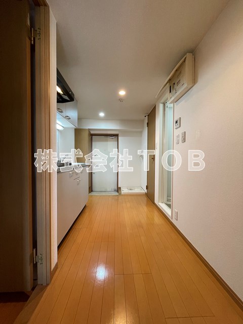 居室・リビング　キッチン4.3帖※別号室同間取り参考写真