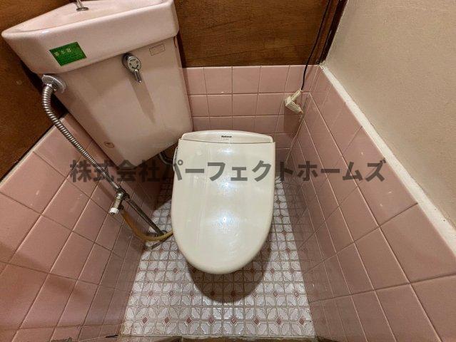 トイレ　落ち着いたトイレです