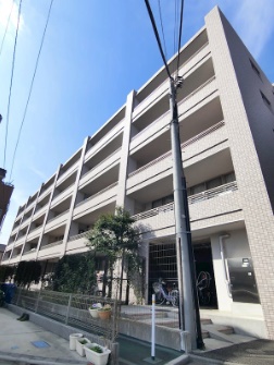 建物外観　【安心の防犯カメラ付き！】お問い合わせはお早めに♪