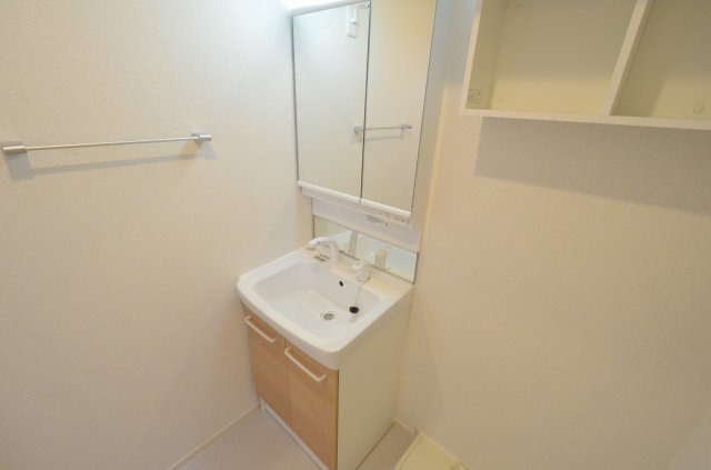 洗面設備　洗髪洗面化粧台付き♪