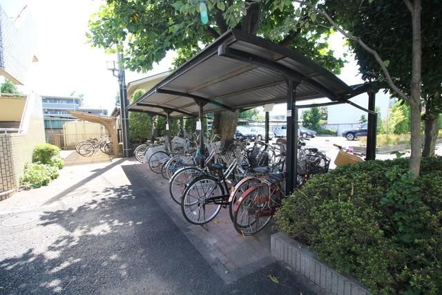 その他共有部分　★屋根付きなので雨が降っても安心ですね★