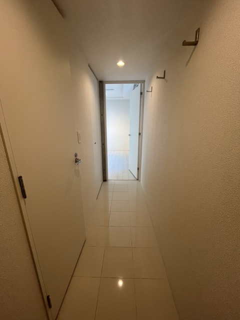 玄関　※同間取別号室参考写真