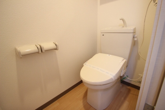 トイレ　※別部屋の写真です