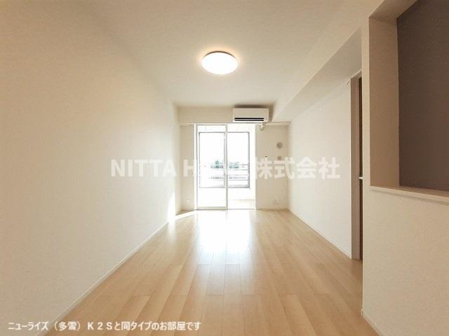 居室・リビング　【イメージ写真】開放感のあるリビングルーム＊