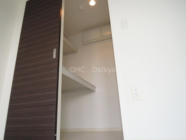 収納　ウォークインクローゼット