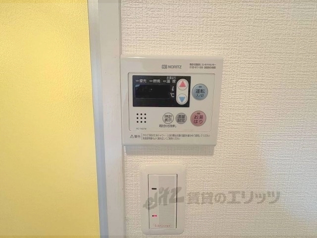 その他設備　給湯器リモコン