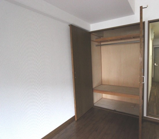 収納　同物件別号室のものです。