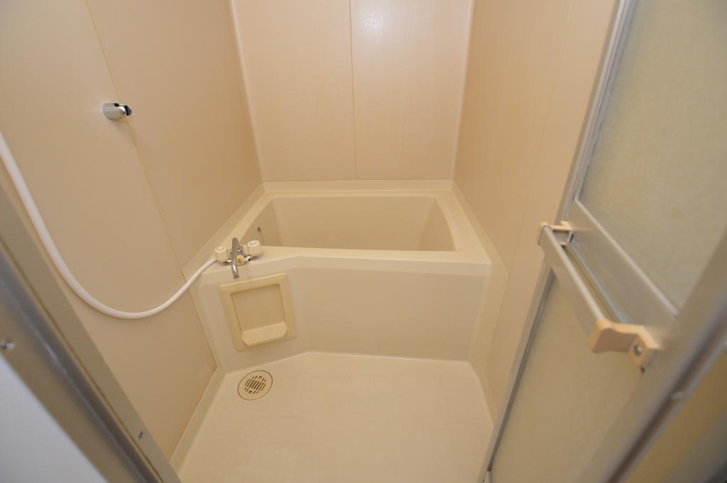 バス・シャワールーム　（参考）他室の写真を使用しています。現況優先となります。