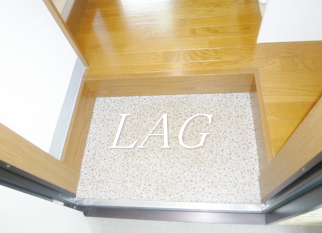 玄関　玄関です。