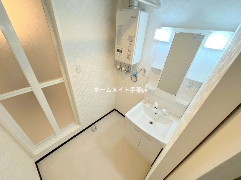 洗面設備　シャンプードレッサーで便利です♪