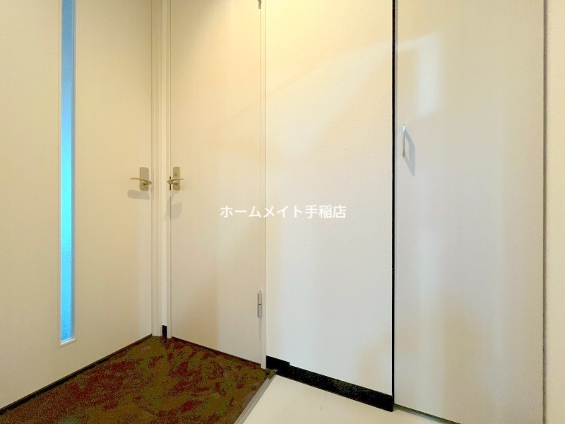 玄関　玄関スペース、シューズボックス付きです♪