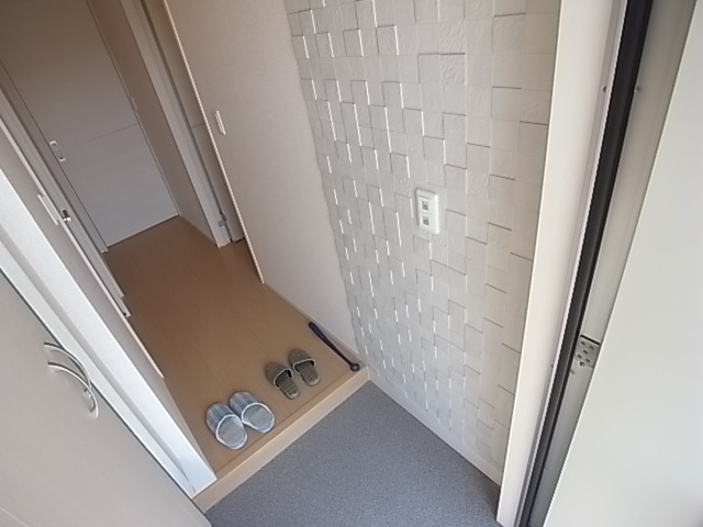 玄関　☆同型タイプのお部屋の写真になります☆