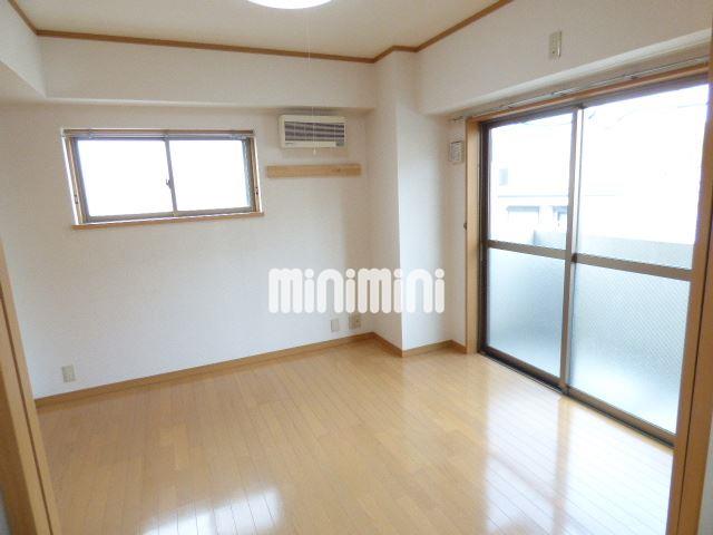 その他　照明付きです。全部屋各室です