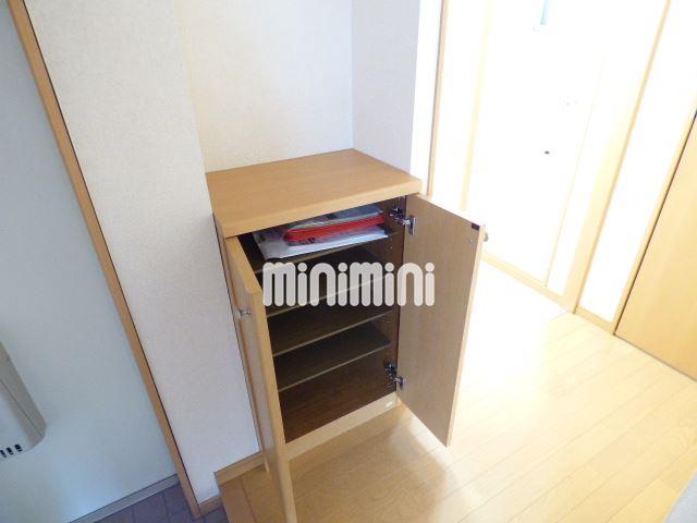 その他設備　下駄箱付きです