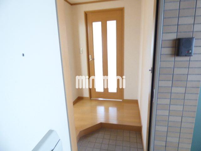 玄関　玄関です。お部屋が見えなくていいですね