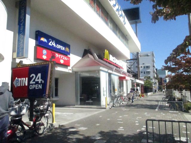 飲食店　マクドナルド（飲食店）まで730m