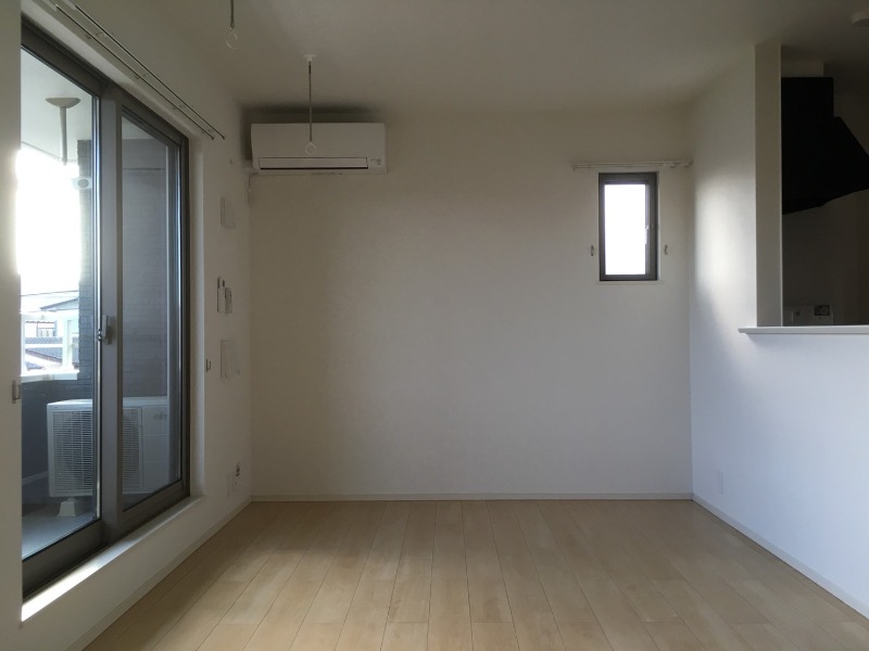 居室・リビング　図面と現状に相違がある場合には現状を優先