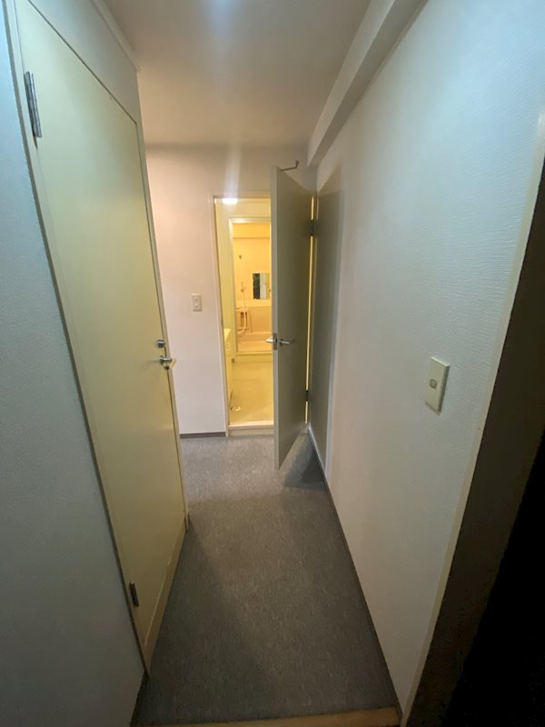 玄関　※参考写真