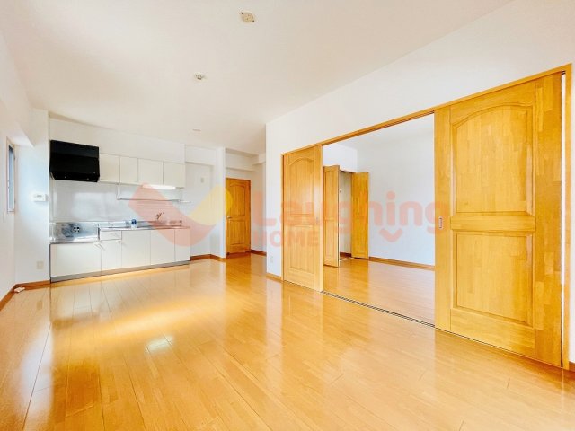 居室・リビング　※別号室の写真です