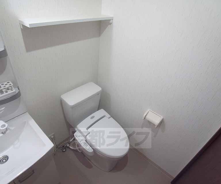 トイレ　ウォシュッレ付いてます